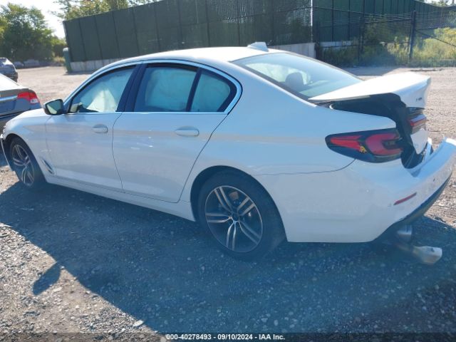 Photo 2 VIN: WBA13BJ02PCM81011 - BMW 530I 