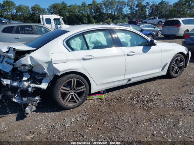 Photo 3 VIN: WBA13BJ02PCM81011 - BMW 530I 