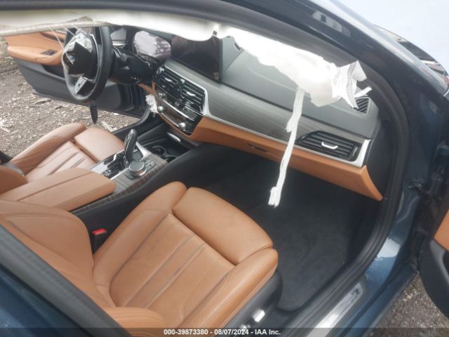 Photo 4 VIN: WBA13BJ02PCN07039 - BMW 530I 