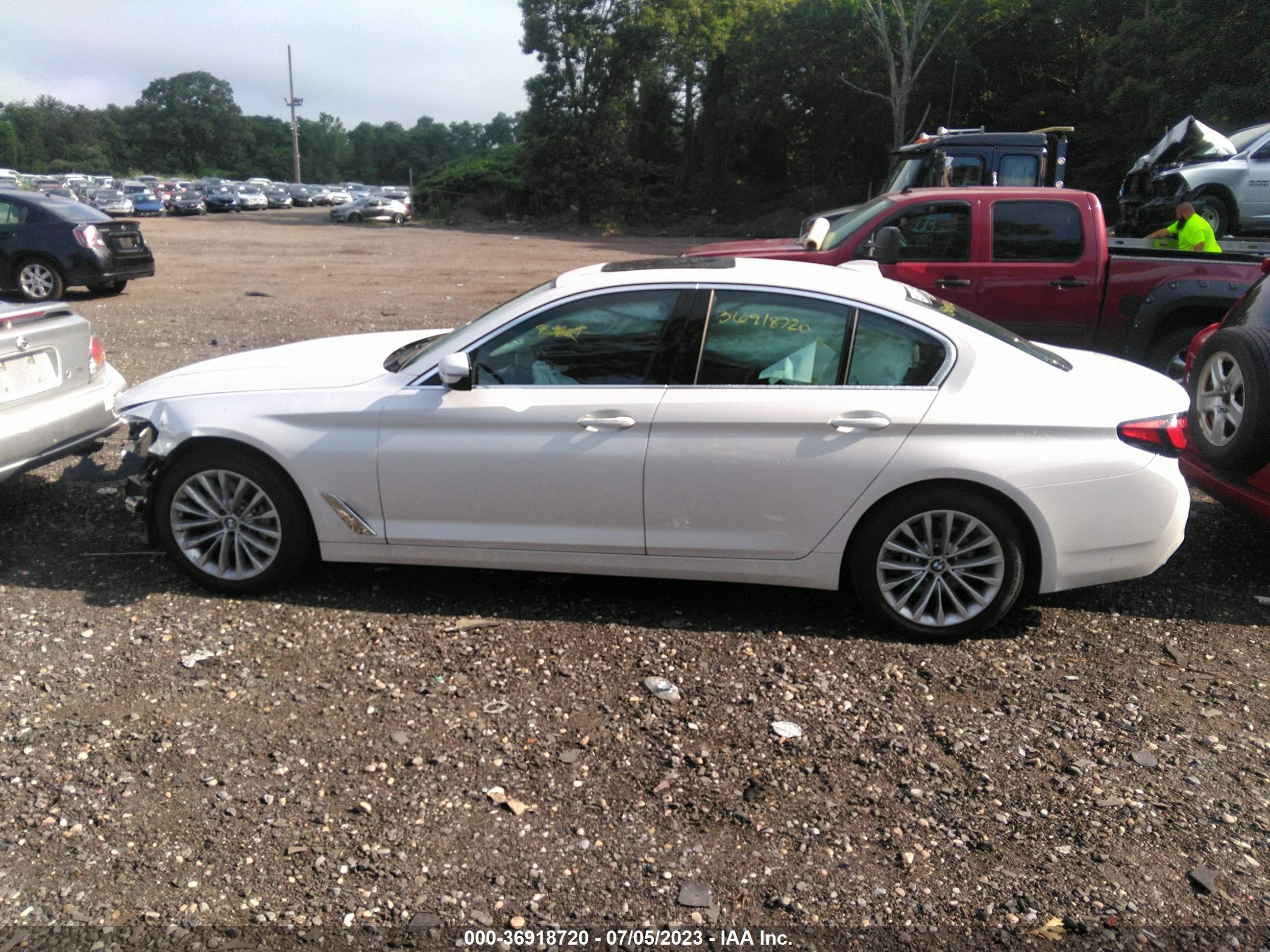 Photo 13 VIN: WBA13BJ07PWX93727 - BMW 5ER 