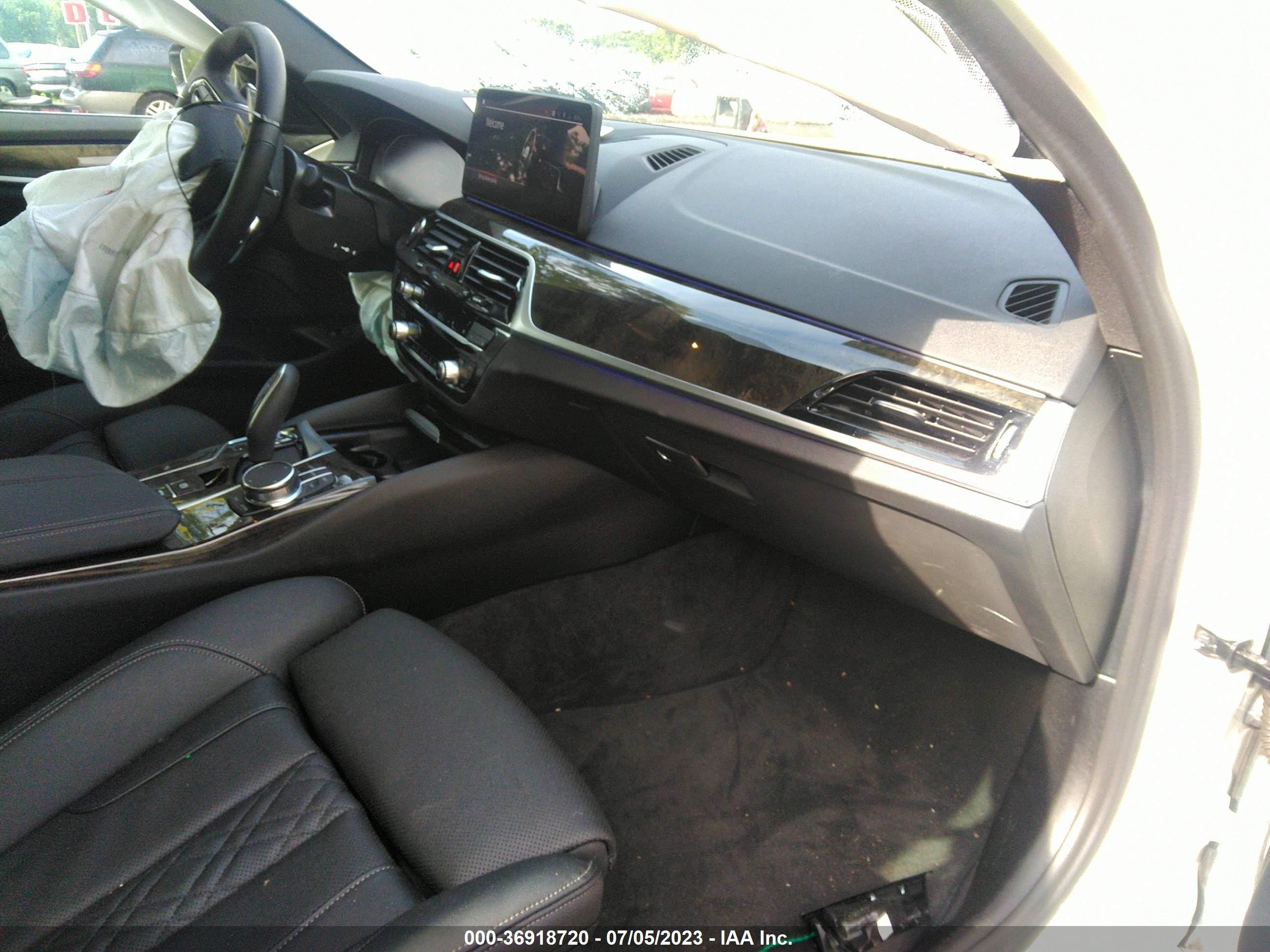 Photo 4 VIN: WBA13BJ07PWX93727 - BMW 5ER 