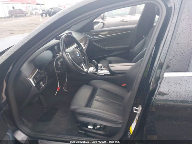 Photo 4 VIN: WBA13BJ08MWX01858 - BMW 530I 