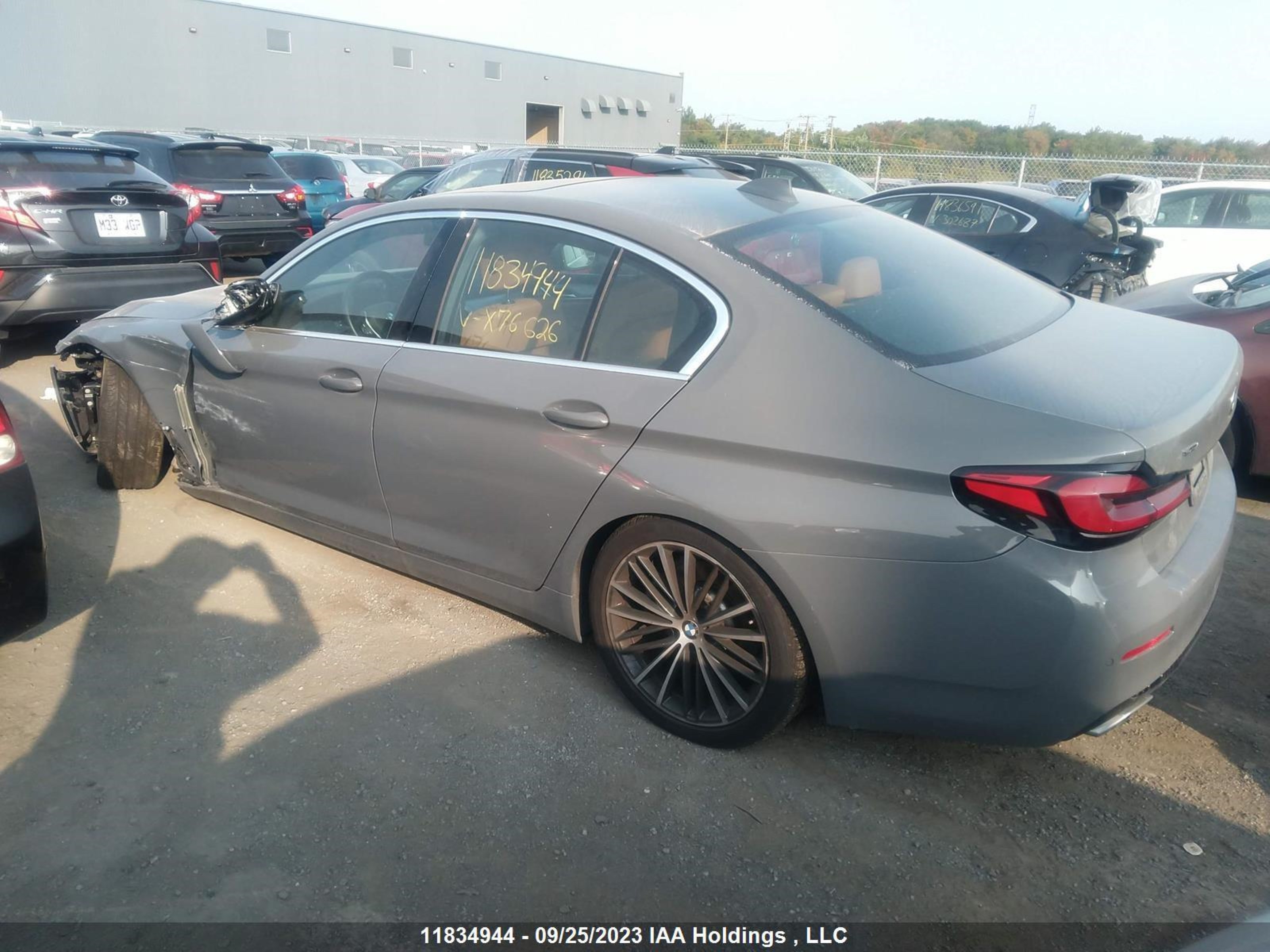 Photo 2 VIN: WBA13BJ08NWX76626 - BMW 5ER 