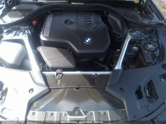 Photo 9 VIN: WBA13BJ0XNCH79600 - BMW 530 