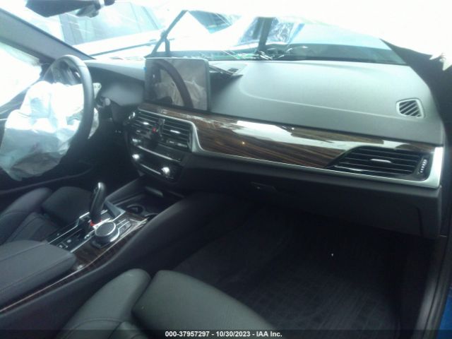 Photo 4 VIN: WBA13BJ0XNWX58127 - BMW 5 SERIES 