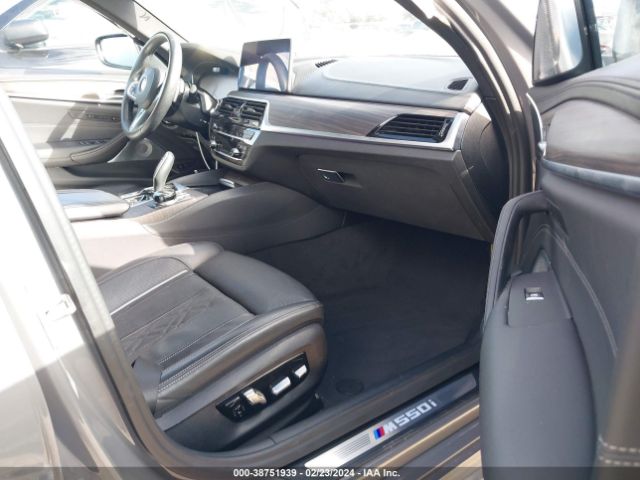 Photo 4 VIN: WBA13BK02MCF21830 - BMW M550I 