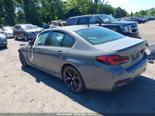 Photo 2 VIN: WBA13BK03MCF37678 - BMW M550I 