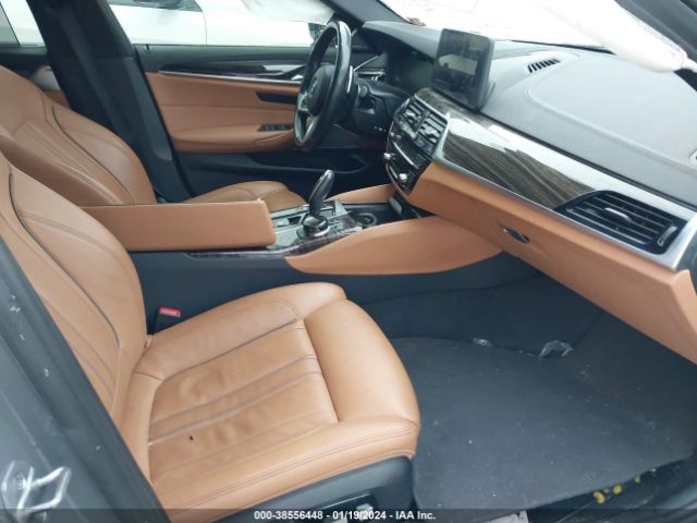 Photo 4 VIN: WBA13BK03NCJ51261 - BMW M550I 