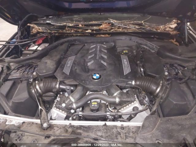 Photo 9 VIN: WBA13BK04NCK17106 - BMW M550I 