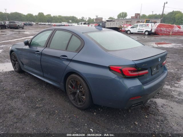 Photo 2 VIN: WBA13BK09PCN45740 - BMW M550I 