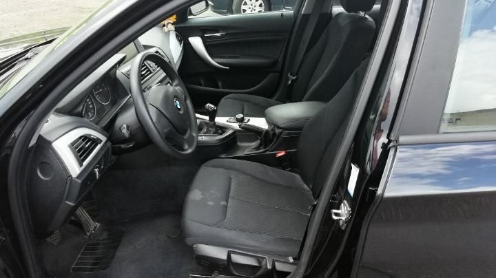 Photo 8 VIN: WBA1A11030E911154 - BMW 1 SERIES HATCHBACK 