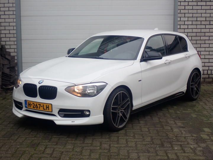 Photo 1 VIN: WBA1A110X0E903617 - BMW 1ER HATCHBACK 