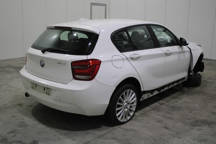 Photo 3 VIN: WBA1C71070J262740 - BMW 1 SERIES HATCHBACK 