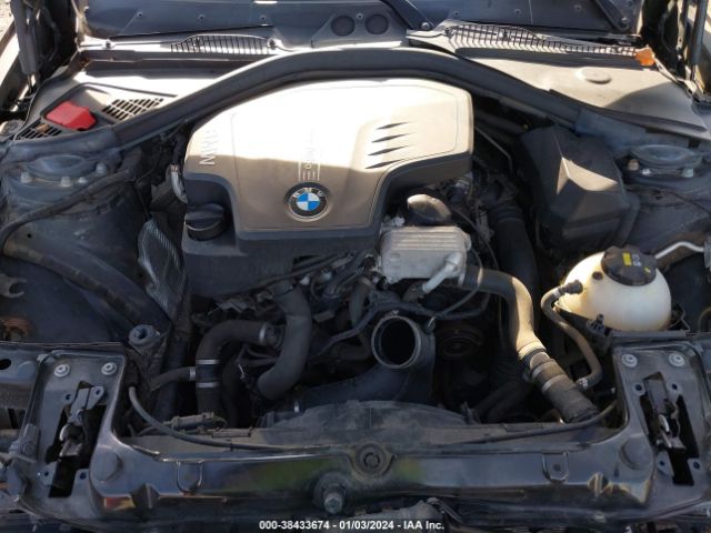 Photo 9 VIN: WBA1G9C52GV599098 - BMW 228I 