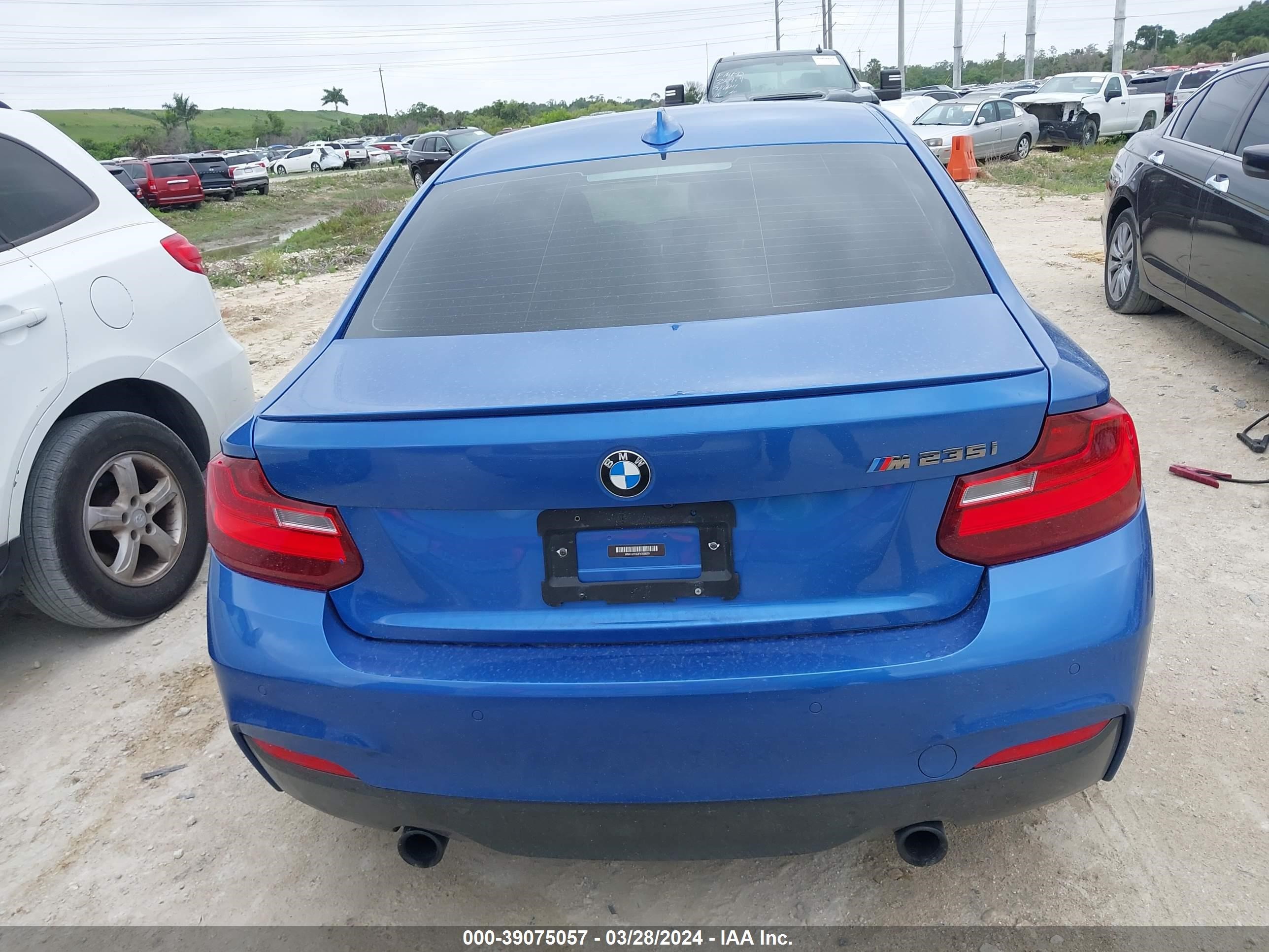 Photo 16 VIN: WBA1J7C53FV358879 - BMW 2ER 