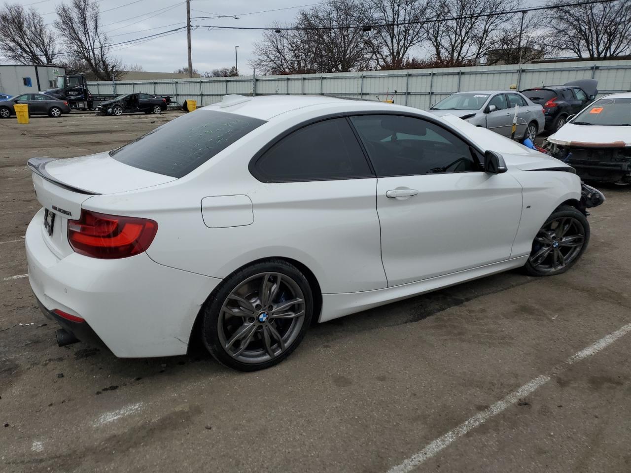 Photo 2 VIN: WBA1J7C56EVW84660 - BMW M2 