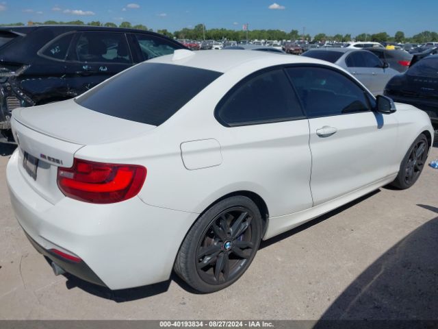 Photo 3 VIN: WBA1J7C59GV360864 - BMW M235I 