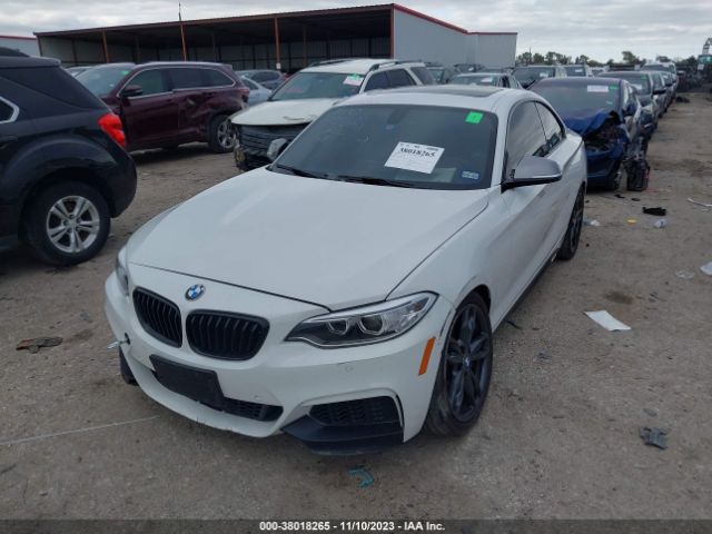 Photo 1 VIN: WBA1J7C5XGV359657 - BMW M235I 