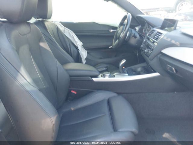 Photo 4 VIN: WBA1J9C52GV372379 - BMW M235I 