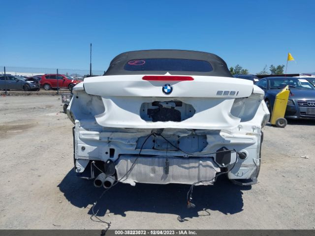 Photo 5 VIN: WBA1K5C59FV242684 - BMW 2 SERIES 