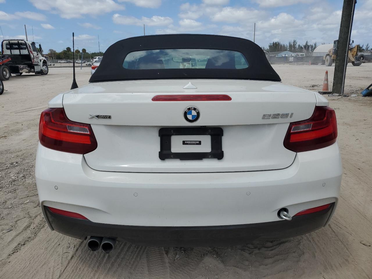 Photo 5 VIN: WBA1K7C55FV473190 - BMW 2ER 