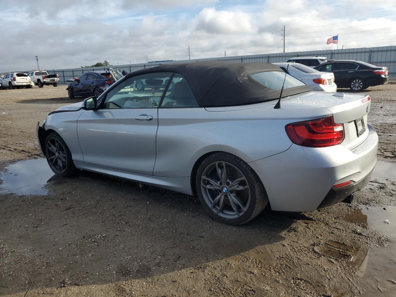 Photo 1 VIN: WBA1M1C5XFV393486 - BMW M2 