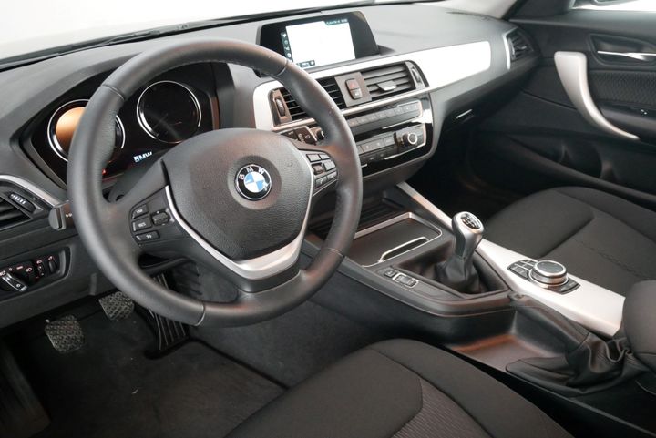 Photo 9 VIN: WBA1V710407D47688 - BMW 1 SERIES 