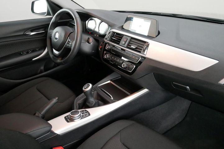 Photo 10 VIN: WBA1V710407D47688 - BMW 1 SERIES 