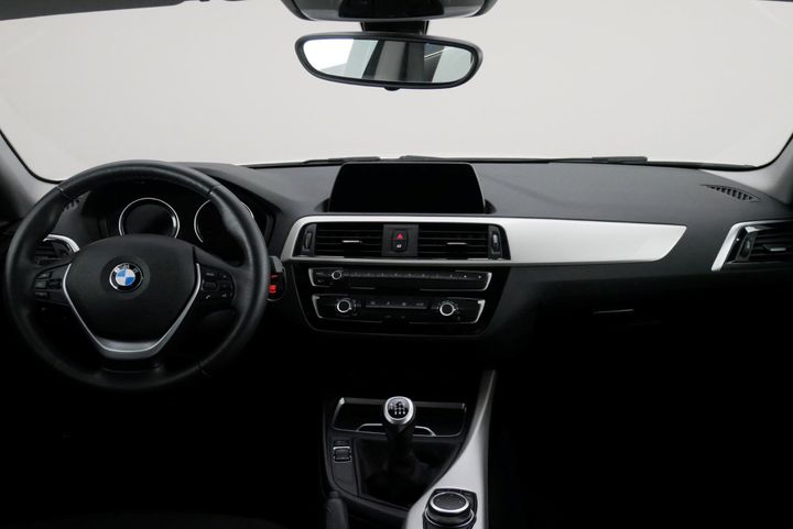 Photo 8 VIN: WBA1V710505L68445 - BMW 1 SERIES 