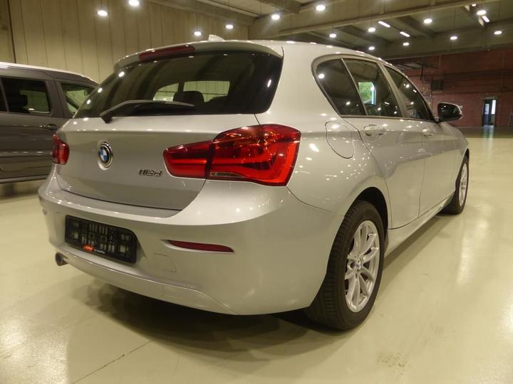 Photo 2 VIN: WBA1V710905B93510 - BMW 1 HATCH 