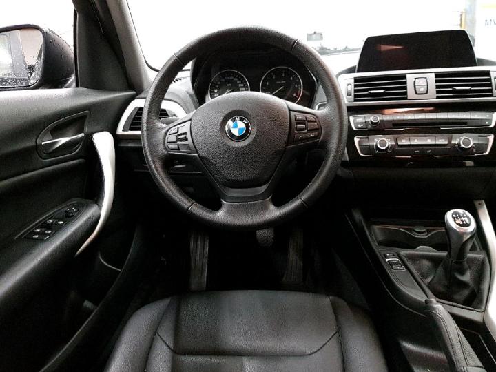 Photo 12 VIN: WBA1V91000V739118 - BMW 1 HATCH 