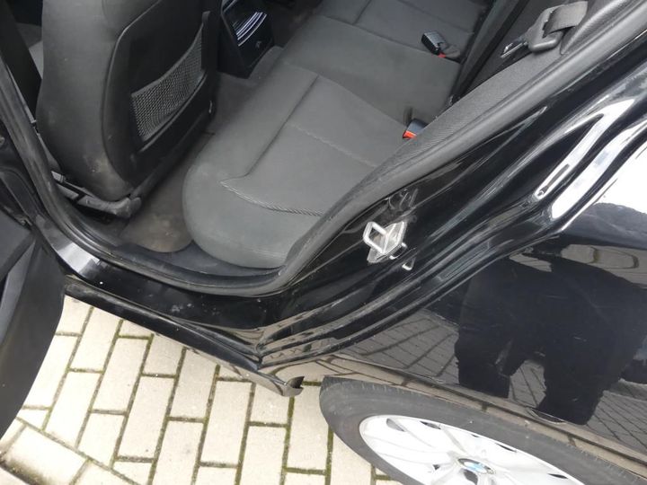 Photo 15 VIN: WBA1V91010V962963 - BMW 1 HATCH 