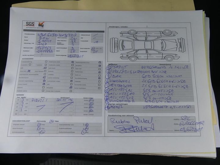 Photo 14 VIN: WBA1V91030V963337 - BMW 1 HATCH 