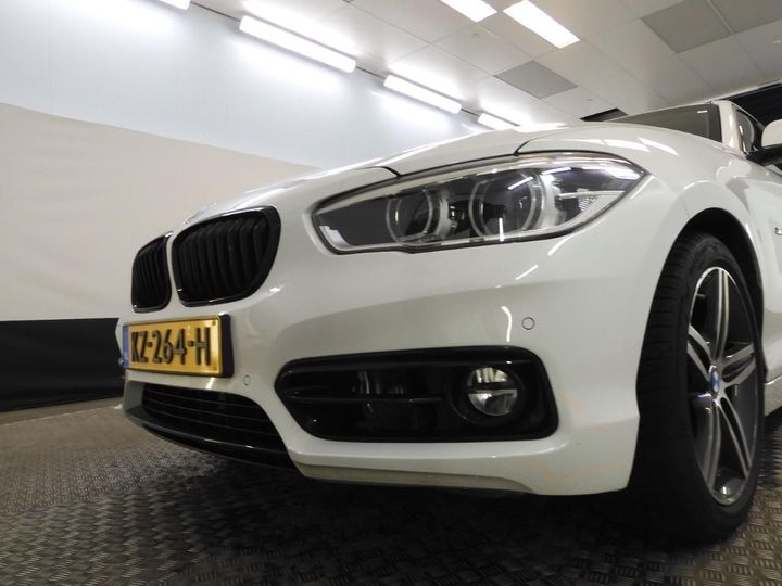 Photo 34 VIN: WBA1V910405G93960 - BMW 1 SERIE 