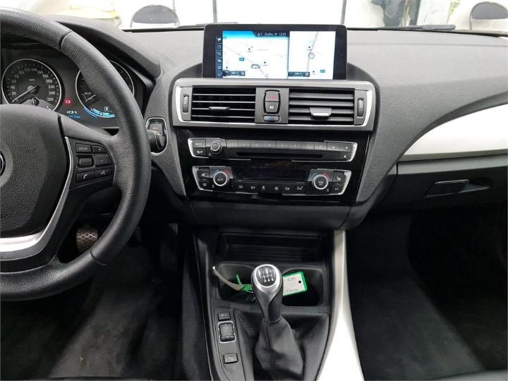 Photo 8 VIN: WBA1V91040V963198 - BMW 1 HATCH 