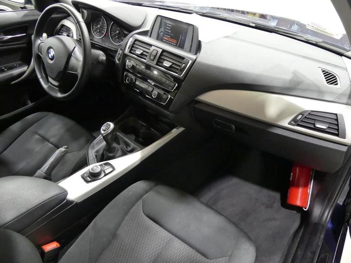 Photo 3 VIN: WBA1V910505B14684 - BMW 1 HATCH 