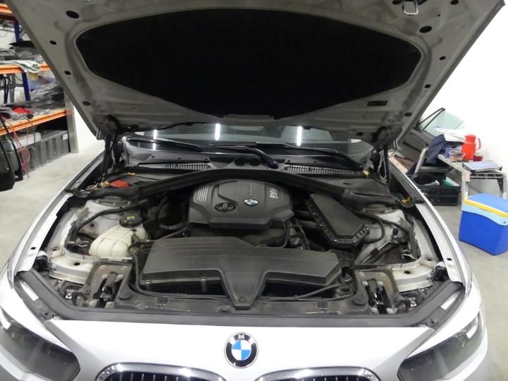 Photo 11 VIN: WBA1V910605B19733 - BMW 1 HATCH 