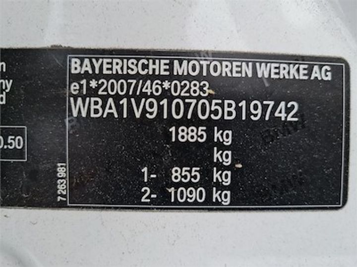 Photo 11 VIN: WBA1V910705B19742 - BMW 1 HATCH DIESEL - 2015 