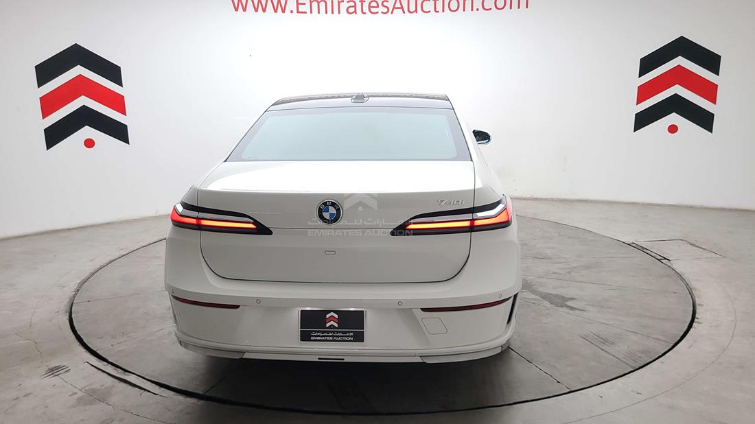 Photo 8 VIN: WBA21EH04PCM74966 - BMW 740 