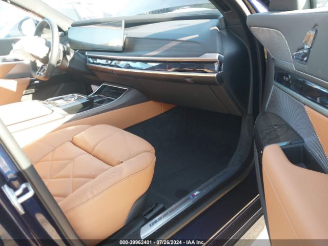 Photo 4 VIN: WBA23EH01RCP54907 - BMW 740I 