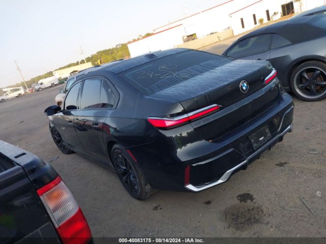 Photo 2 VIN: WBA23EH03PCM61538 - BMW 740I 