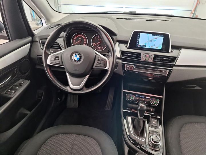 Photo 11 VIN: WBA2A310107A60107 - BMW 2 