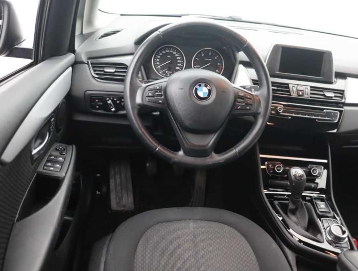 Photo 9 VIN: WBA2B11000V687052 - BMW 2-SERIE ACT.TOUR.&#3914 