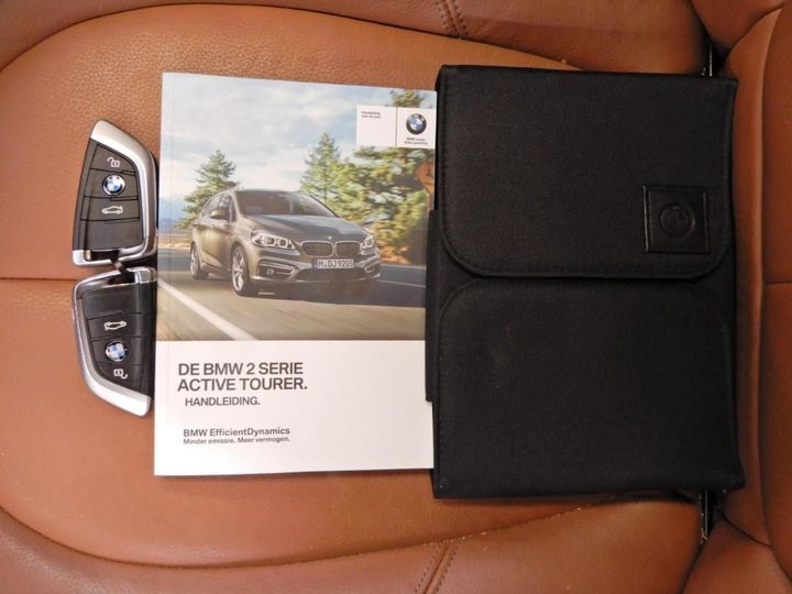 Photo 9 VIN: WBA2B31010V694653 - BMW 2 SERIE ACTIVE TOURE 