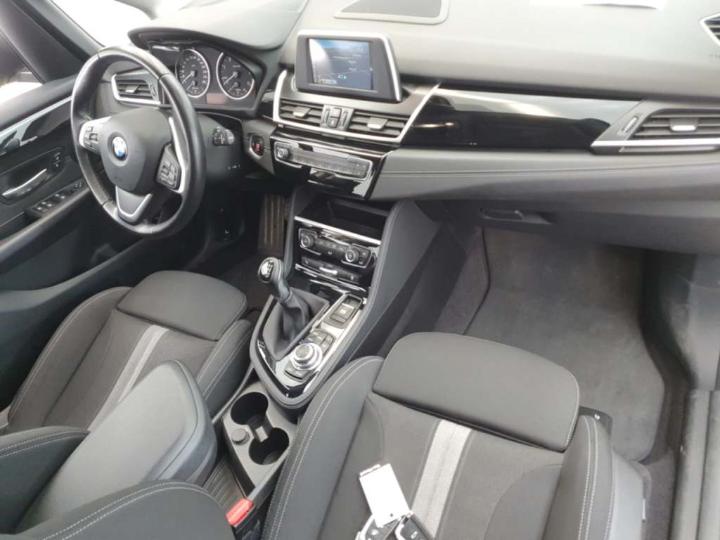 Photo 3 VIN: WBA2B31030V691463 - BMW 216D 