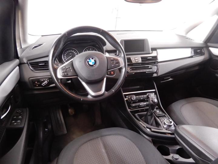 Photo 9 VIN: WBA2B31030V695190 - BMW 2 SERIE ACTIVE TOURE 