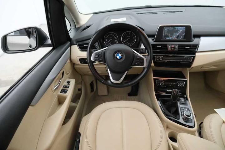 Photo 9 VIN: WBA2B31050V813658 - BMW 2-SERIE ACT.TOUR.&#3914 