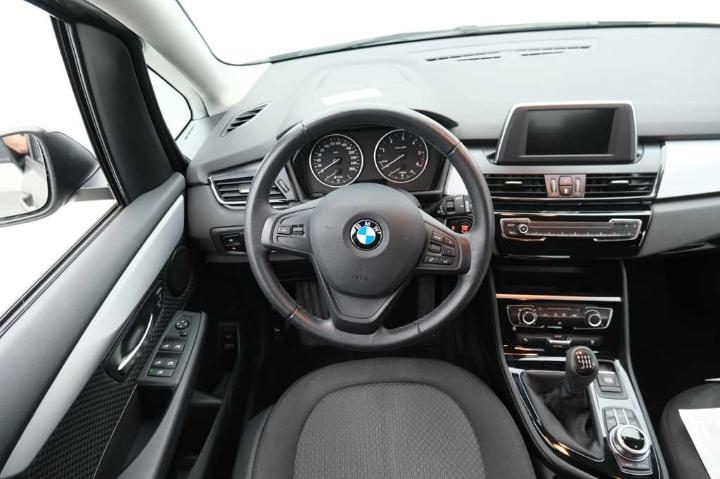 Photo 9 VIN: WBA2B31080V813668 - BMW 2-SERIE ACT.TOUR.&#3914 