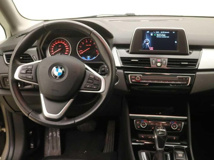 Photo 17 VIN: WBA2C71000V932884 - BMW BMW 2 SERIES 