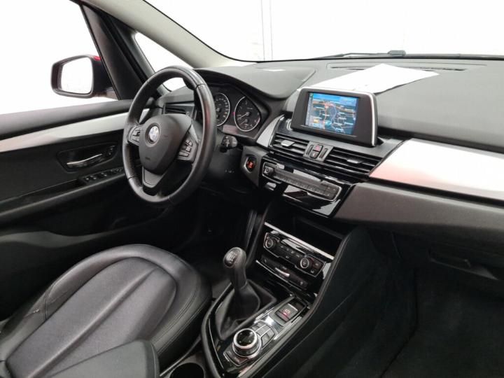 Photo 3 VIN: WBA2E310305G37140 - BMW 216D 